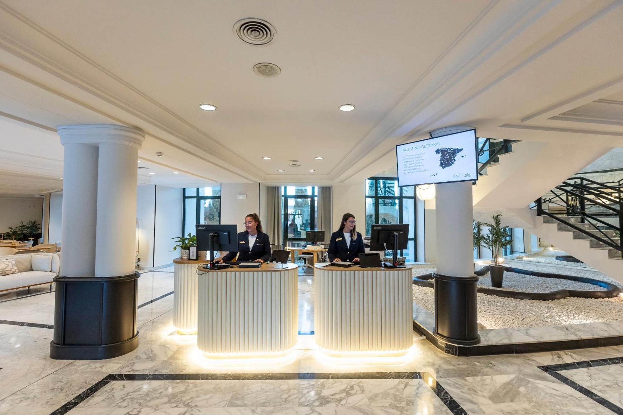 Azz Merida Medea Hotel Экстерьер фото
